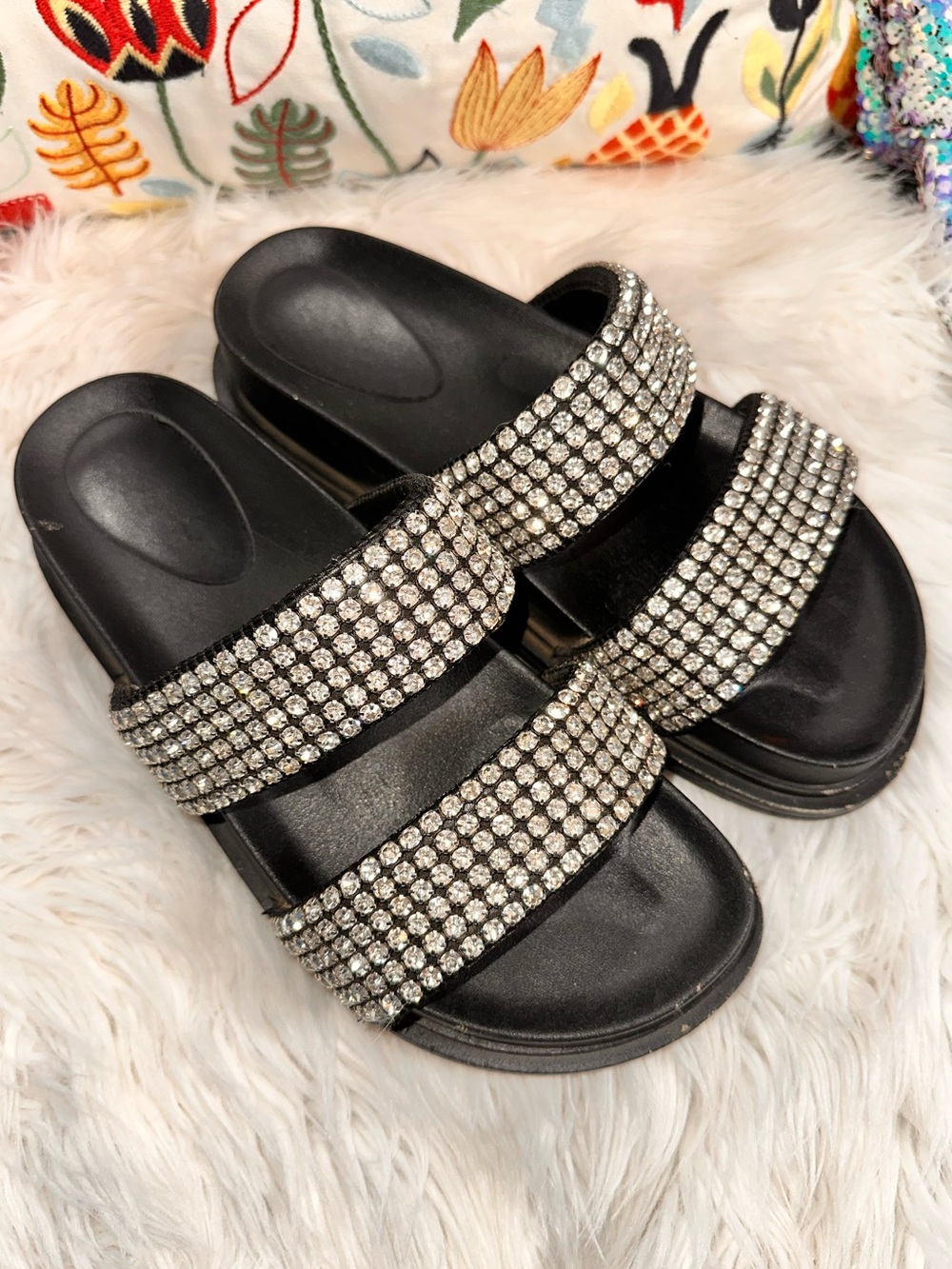 Bongo • Rhinestone Chunky Platform Slides - Picture 16 of 17